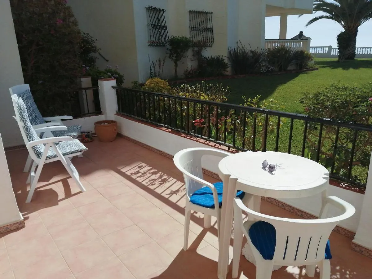 Sea&pool view garden apartment Las Palmeras Nerja