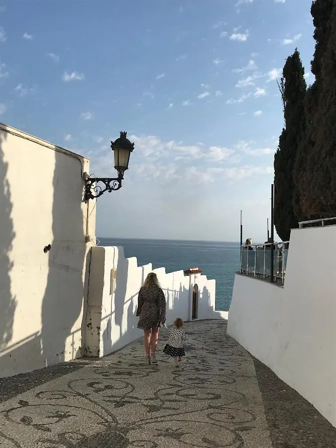 Sea&pool view garden apartment Las Palmeras Nerja 0*,  España